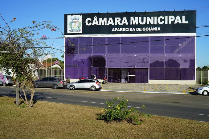 Corte no duodécimo da Câmara de Aparecida deixa vereadores sem salários