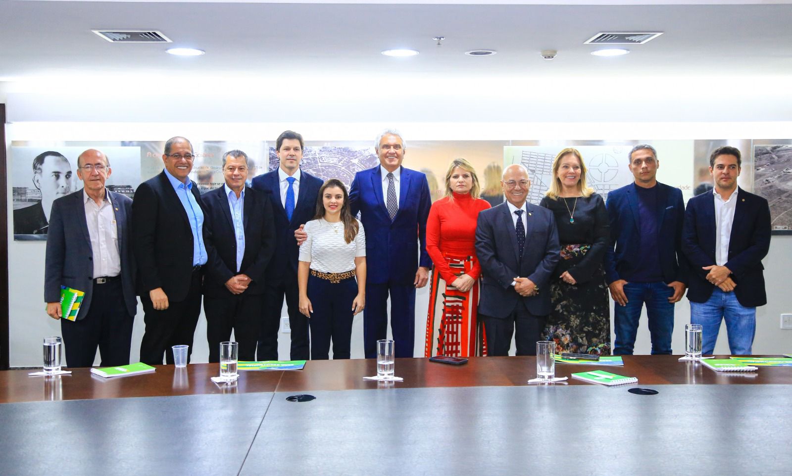 Caiado se reúne com deputados para discutir sobre investimentos na Saúde