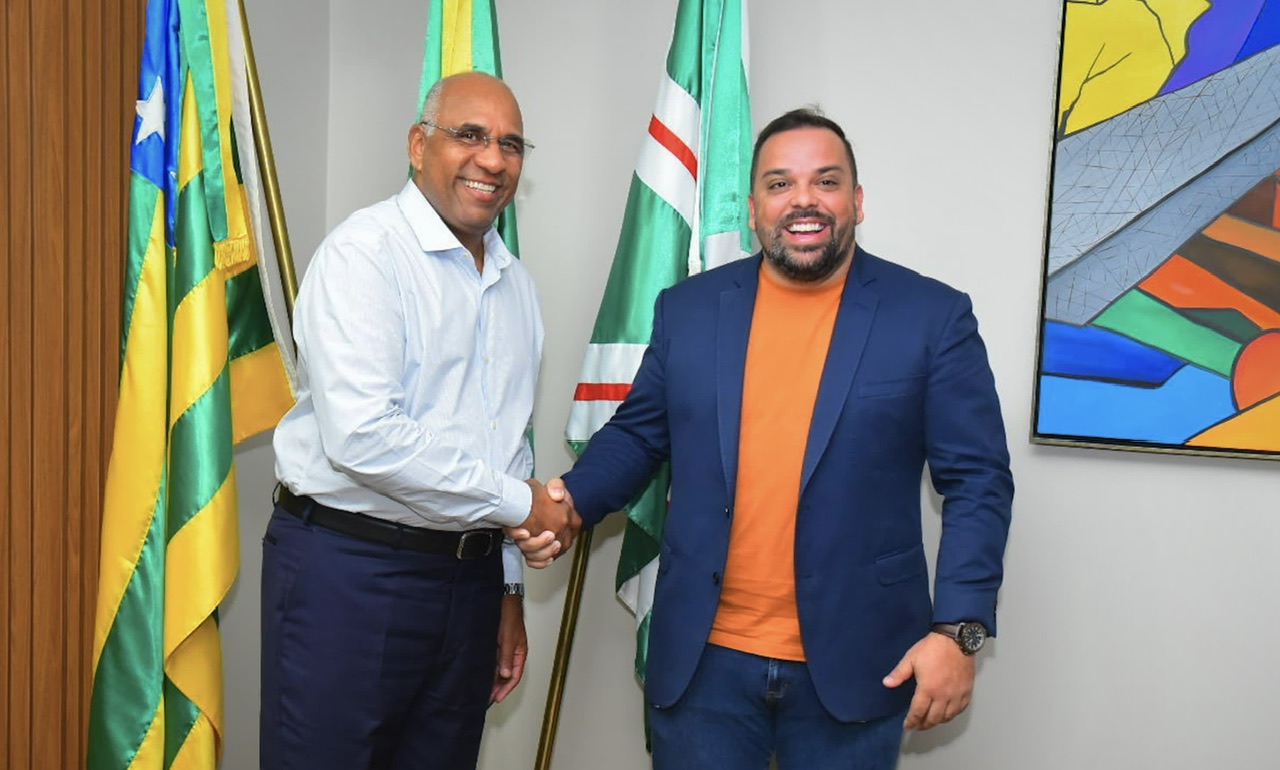 Prefeito Rogério nomeia o vereador Geverson Abel como secretário