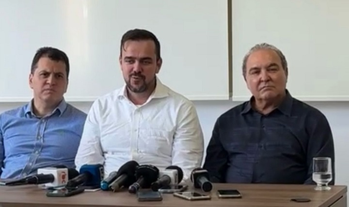 Gustavo Mendanha oficializa apoio a Jânio Darrot