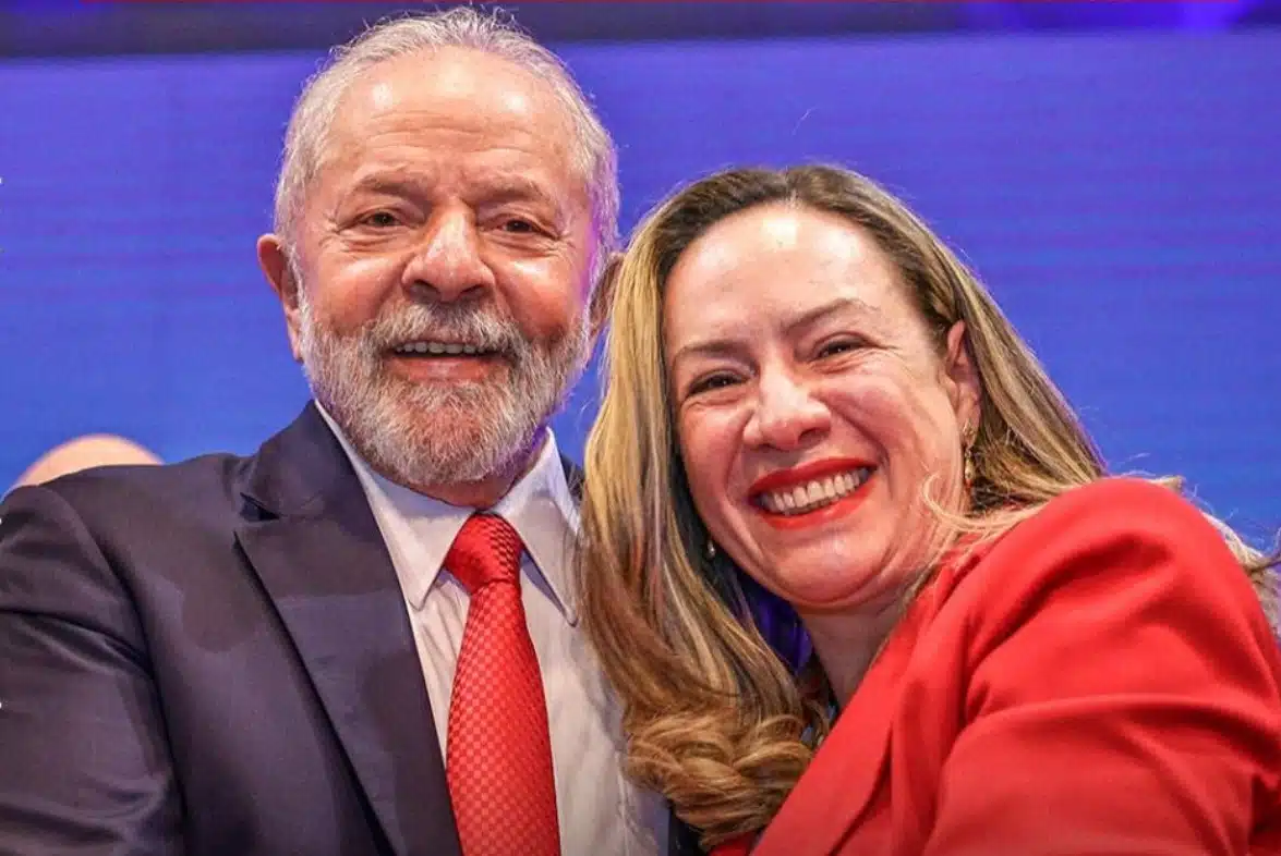 Partidos declaram apoio para a pré-candidatura de Adriana Accorsi