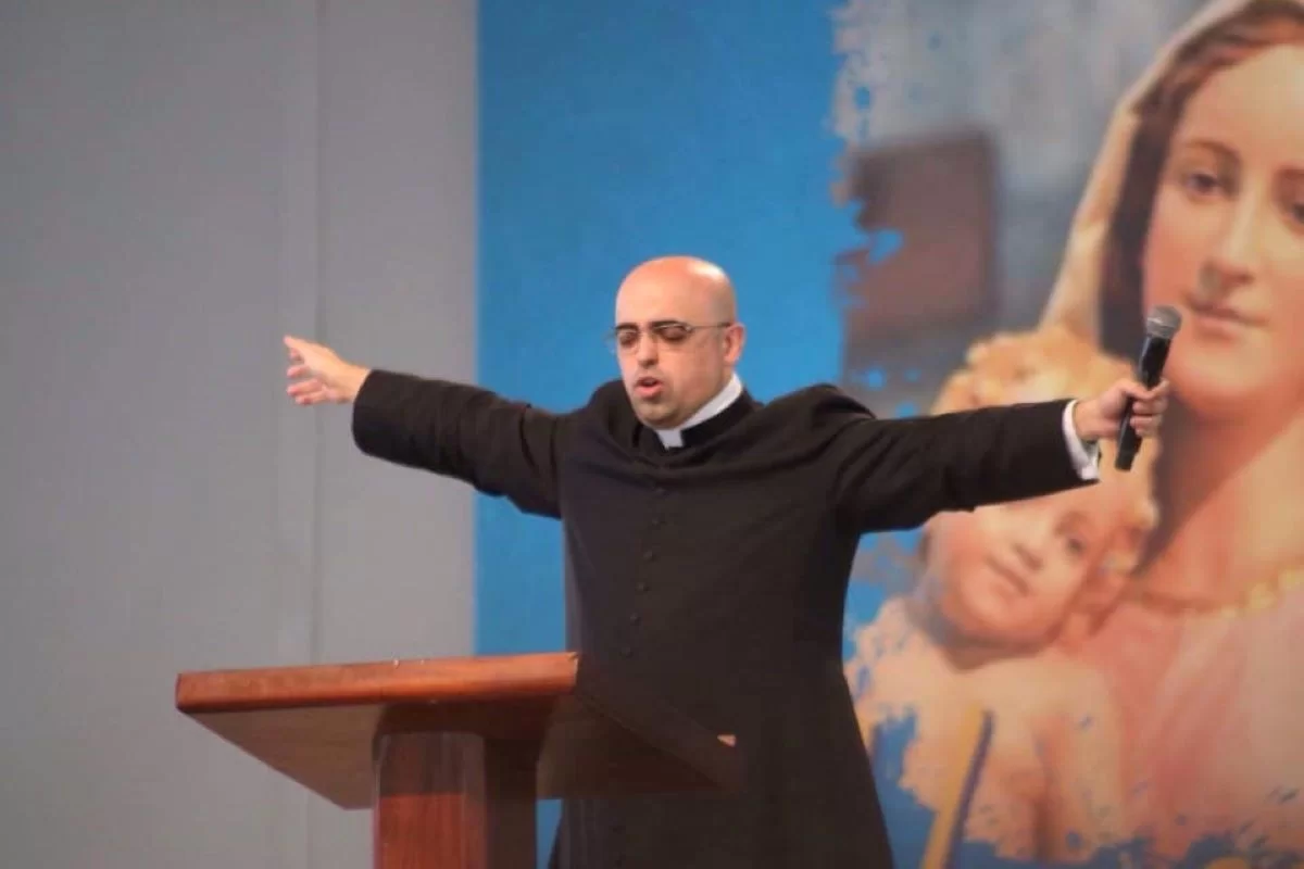 Padre é alvo da PF em operação sobre golpe de Estado