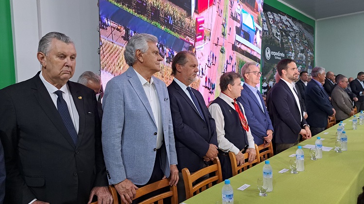 Leite e Mourão reconhecem a força de Caiado para disputa presidencial