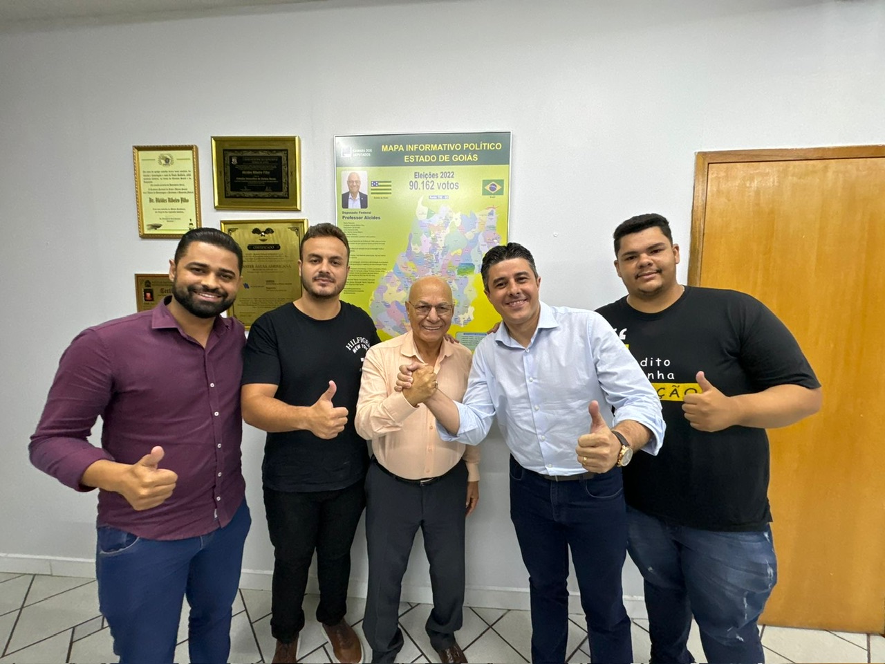 Partido Novo firma aliança com Professor Alcides