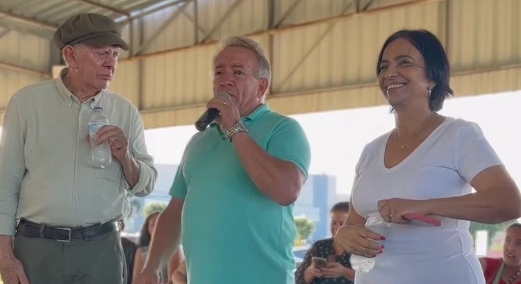 Prefeito Vilmar se reúne com lideranças do PCdoB, em Aparecida