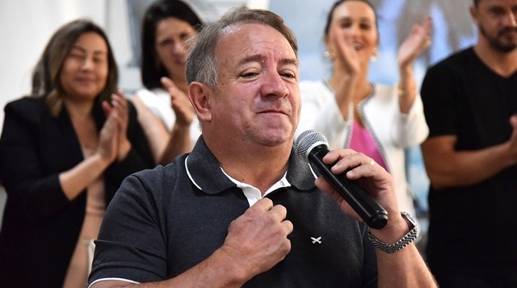 Vilmar Mariano contrata advogado por mais de R$ 1 milhão e TCM notifica prefeito