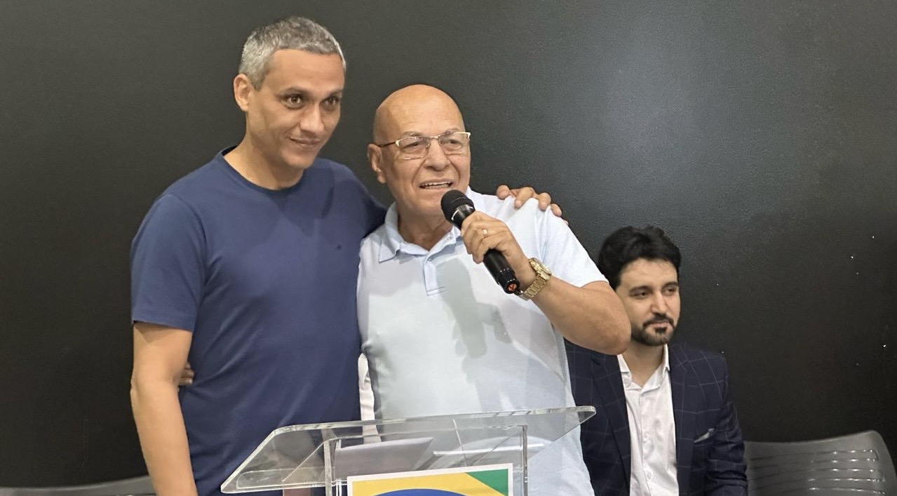 Professor Alcides destaca dobradinha do PL com Gustavo Gayer