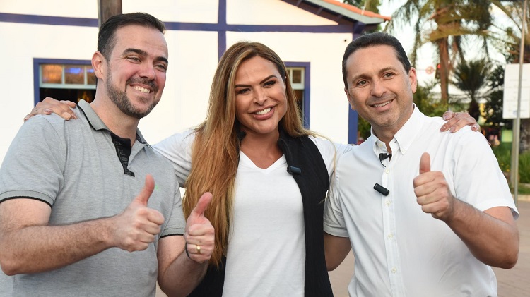 Deputada federal Silvye Alves declara apoio para Leandro