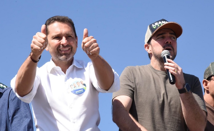 Ao atacarem ex-prefeitos, Leandro e Mendanha detonam aliados