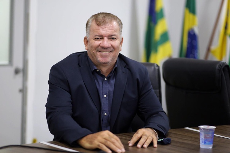 Gilsão larga na frente na disputa pela presidência da Câmara