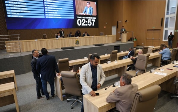 Dia de despedidas na Câmara Municipal de Aparecida