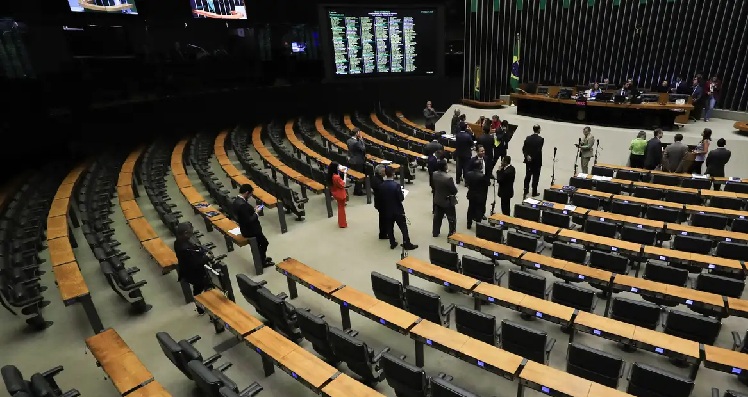 Câmara dos Deputados aprova castração química para pedófilos