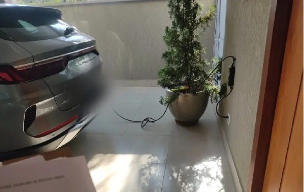 Goias recupera R$ 1, 33 milhão desviado nas fraudes no IPVA de veículos híbridos e elétricos