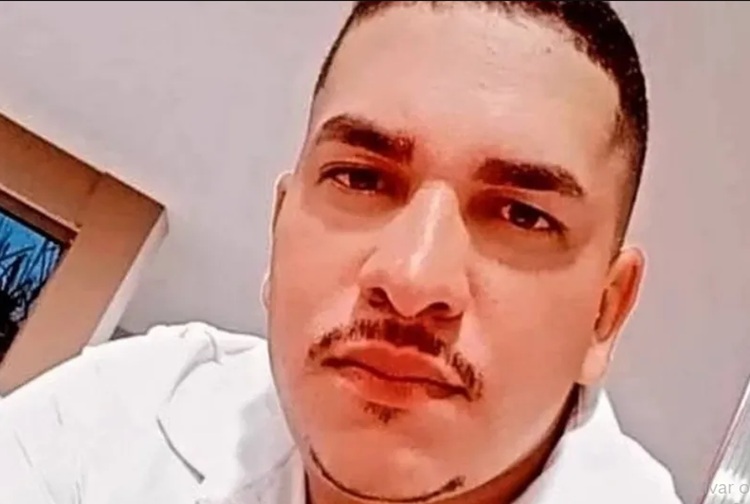 Folião é morto a tiros após esbarrar em mulher de policial