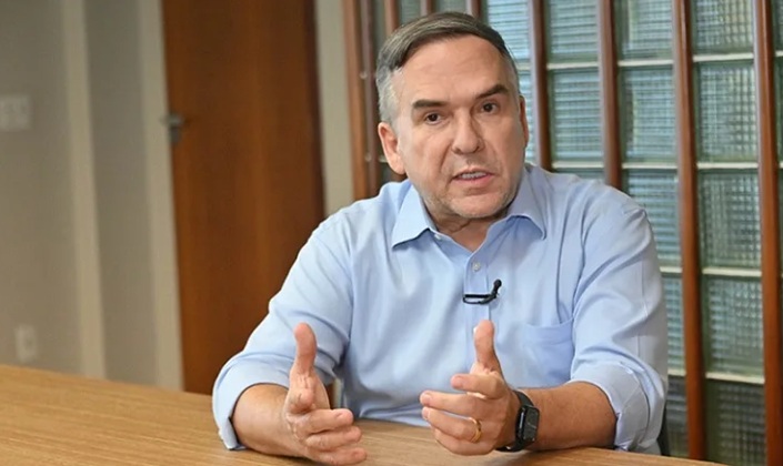 Mabel diz que até dia 30 de março acabam os camelôs na 44 e Feira Hippie