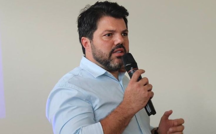 Prefeito de Anápolis recebe alta hospitalar e segue tratamento em casa