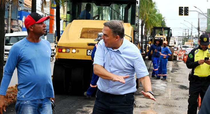 Prefeito Mabel vistoria as obras na Avenida Castelo Branco