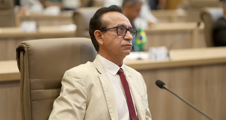 Vereador rebate nota da BRK e cobra melhorias na rede de esgoto em Aparecida