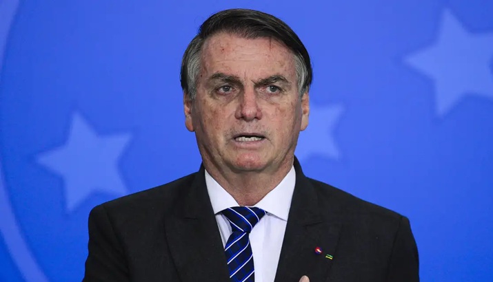 Bolsonaro sofre mal-estar e é encaminhado para hospital em Natal