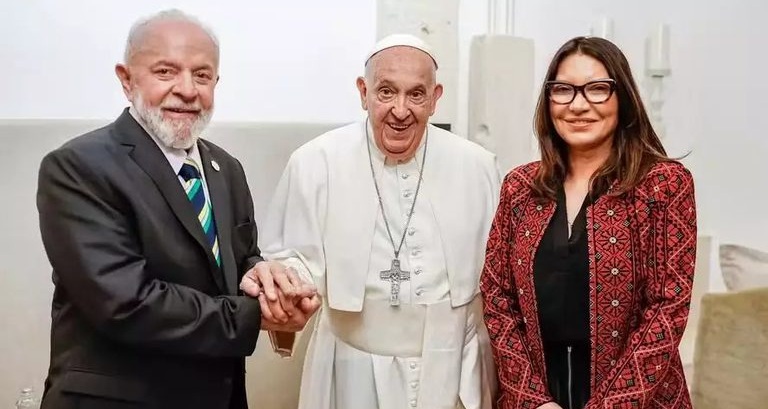Lula e Janja vão para o funeral do Papa Francisco, em Roma
