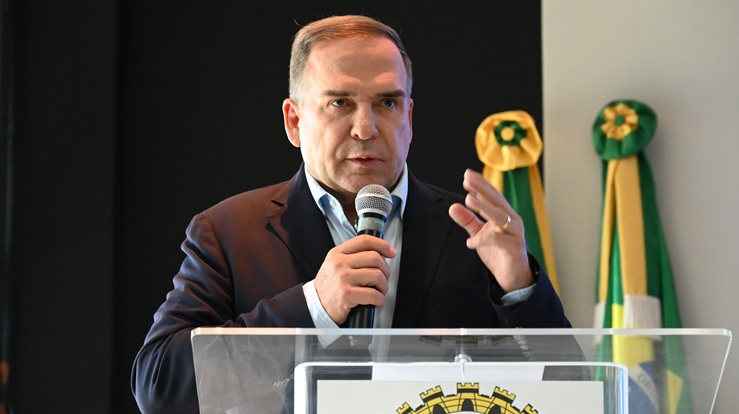 Mabel diz que não haverá recuo na decisão de retirar comerciantes informais da região da 44