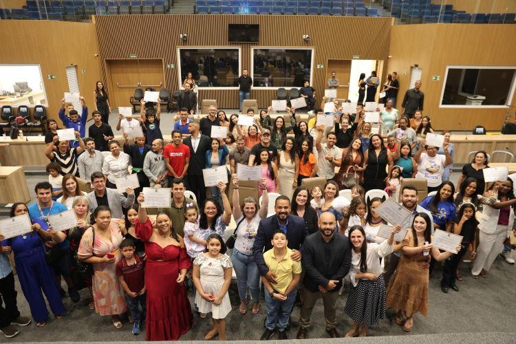 Vereador Rogério Almeida promove homenagem ao Dia Mundial da Conscientização do Autismo