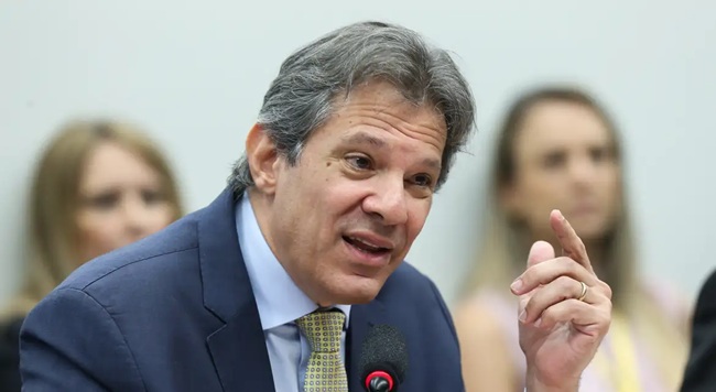 Haddad diz que o Brasil vai terminar o ano melhor do que as previsões do mercado