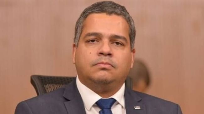 Mesmo respondendo a processo disciplinar, advogado reassume cargo na Câmara de Goiânia