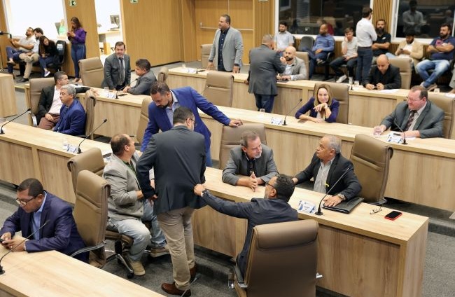 Câmara normatiza circulação de assessores, servidores e jornalistas no plenário da Casa