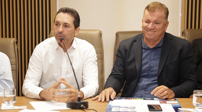 Prefeito Vilela anuncia duas propostas de perdão fiscal para feirantes