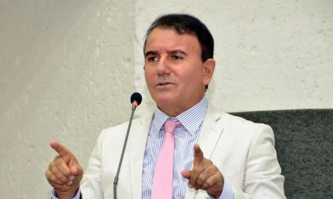 Prefeito é preso pela Polícia Federal acusado de vazar informações sigilosas da Justiça