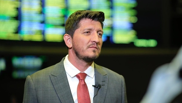 “Foram encerradas as tratativas de fusão com o PSDB”, anuncia presidente do Podemos