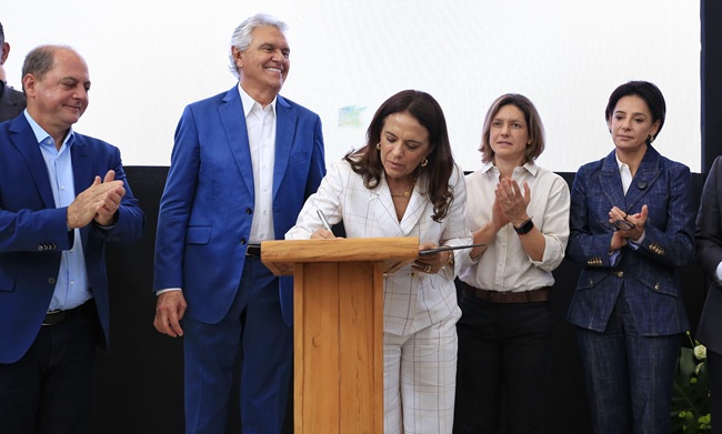 “A situação deixada por outras gestões era totalmente calamitosa”, diz Caiado ao inaugurar a Casa da Pessoa Idosa