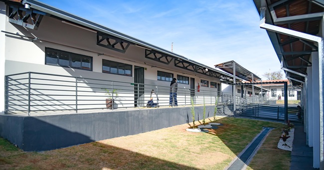 Governo de Goiás inicia segundo semestre letivo com entrega de nova unidade de ensino em Goiânia