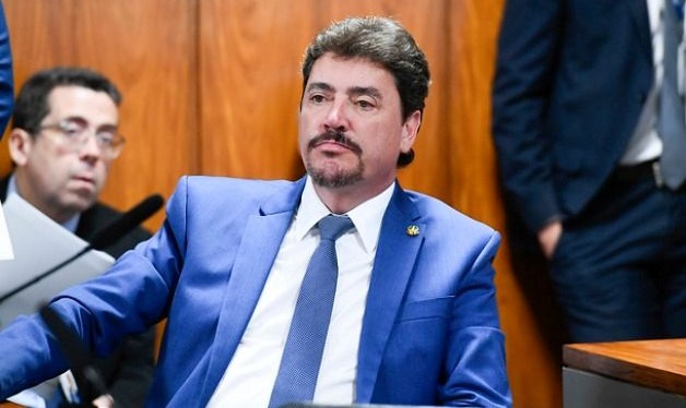 Consultor político de Wilder afirma que senador não precisa do apoio de prefeitos em 2026