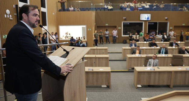 Mendanha diz que não tinha motivos para seguir na oposição e disputar o Governo em 2026