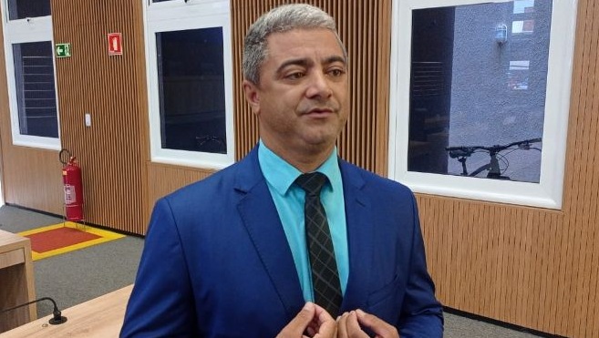 “Mesmo fora do mandato, sempre estive ao lado do povo”, diz Cristiano Zoi após cassação pelo TRE