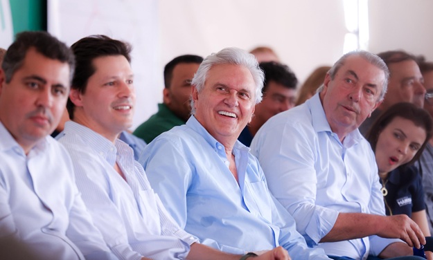 Caiado lança obras de pavimentação de duas rodovias com investimento de R$ 239,8 milhões