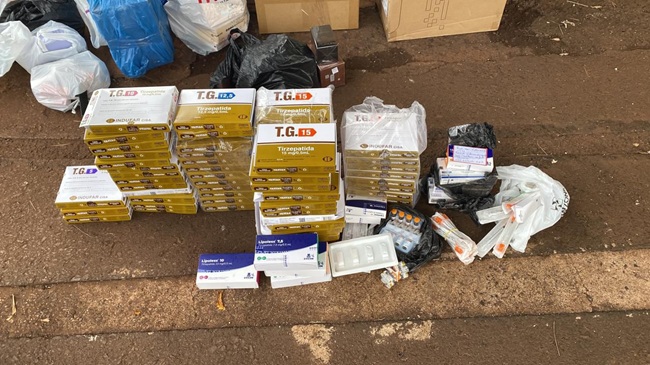 PRF apreende medicamentos para emagrecimento e eletrônicos na BR-153