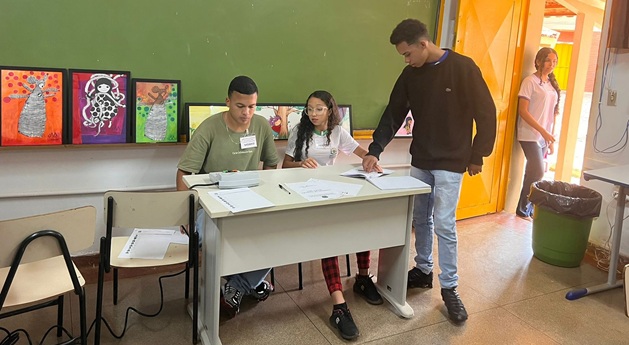 Câmara de Goiânia realiza 5ª edição do Parlamento Jovem, com eleição de 37 vereadores mirins