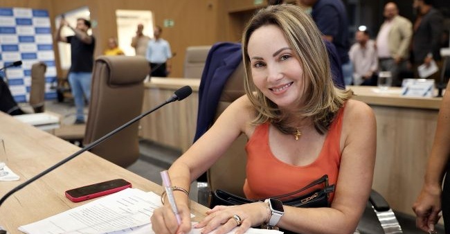 Câmara de Aparecida tem três pré-candidatos a deputado federal: Camila Rosa também está no páreo