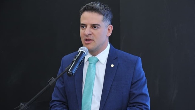 “Não era justo”, dispara Ismael Alexandrino sobre ação de Vanderlan contra Gayer