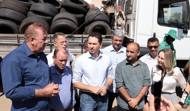 Prefeitura de Aparecida retira mais de 10 mil pneus das ruas em um dia