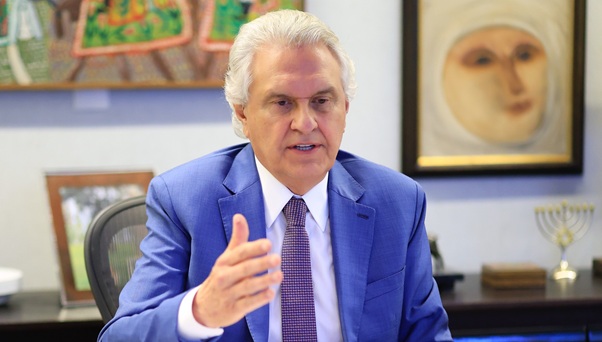 Caiado disponibiliza as tropas de Goiás para atuar em operação no Rio de Janeiro