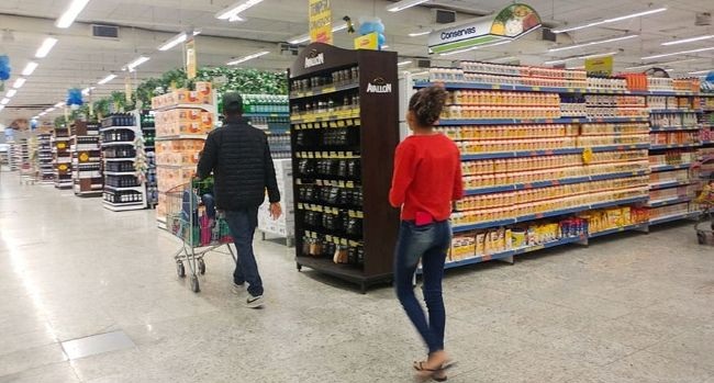 Comércio varejista goiano apresenta alta após quatro meses de queda