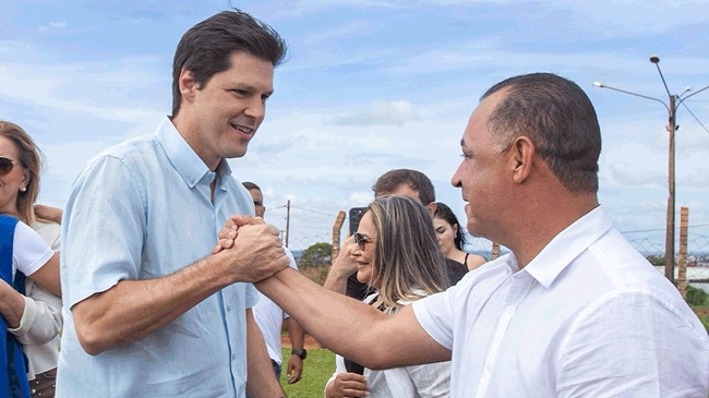 Eleições 2026: Prefeito do PL abre dissidência e manifesta apoio a Daniel Vilela