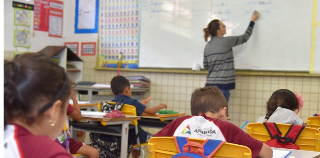 Educação abre renovação de matrícula para alunos veteranos da rede municipal de Aparecida