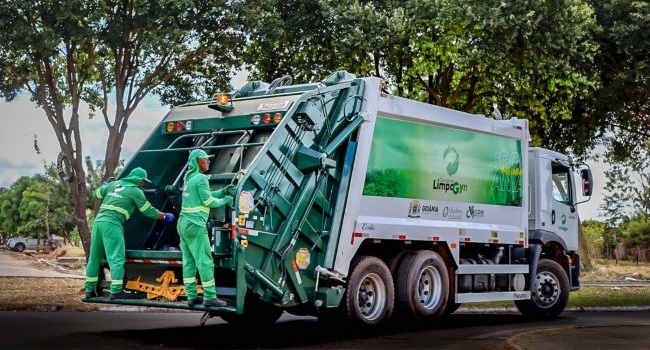 Coleta de lixo terá horários especiais no fim de ano em Goiânia