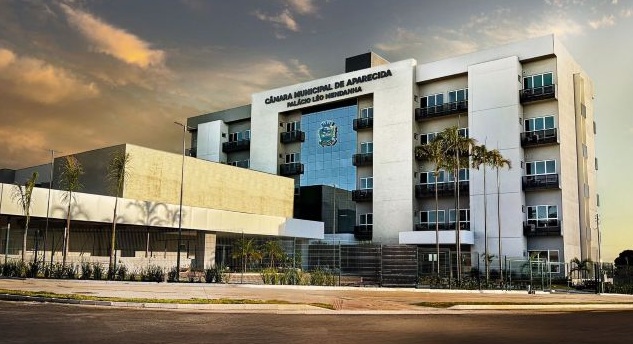 Câmara de Aparecida realiza sessão extra para votar LDO e doação de área para o Estado de Goiás