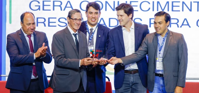 Quem abandona a gestão para fazer só política perde espaço, declara Daniel Vilela